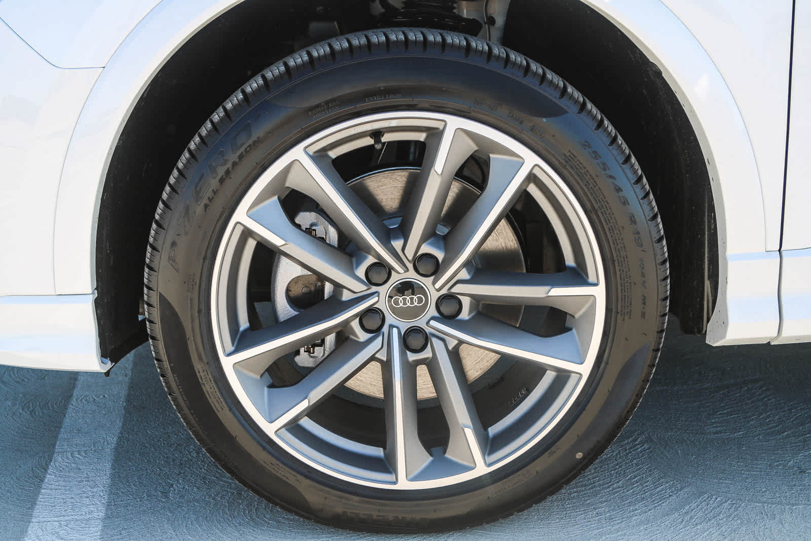 Thumbnail: 2025 Audi Q3 - 15