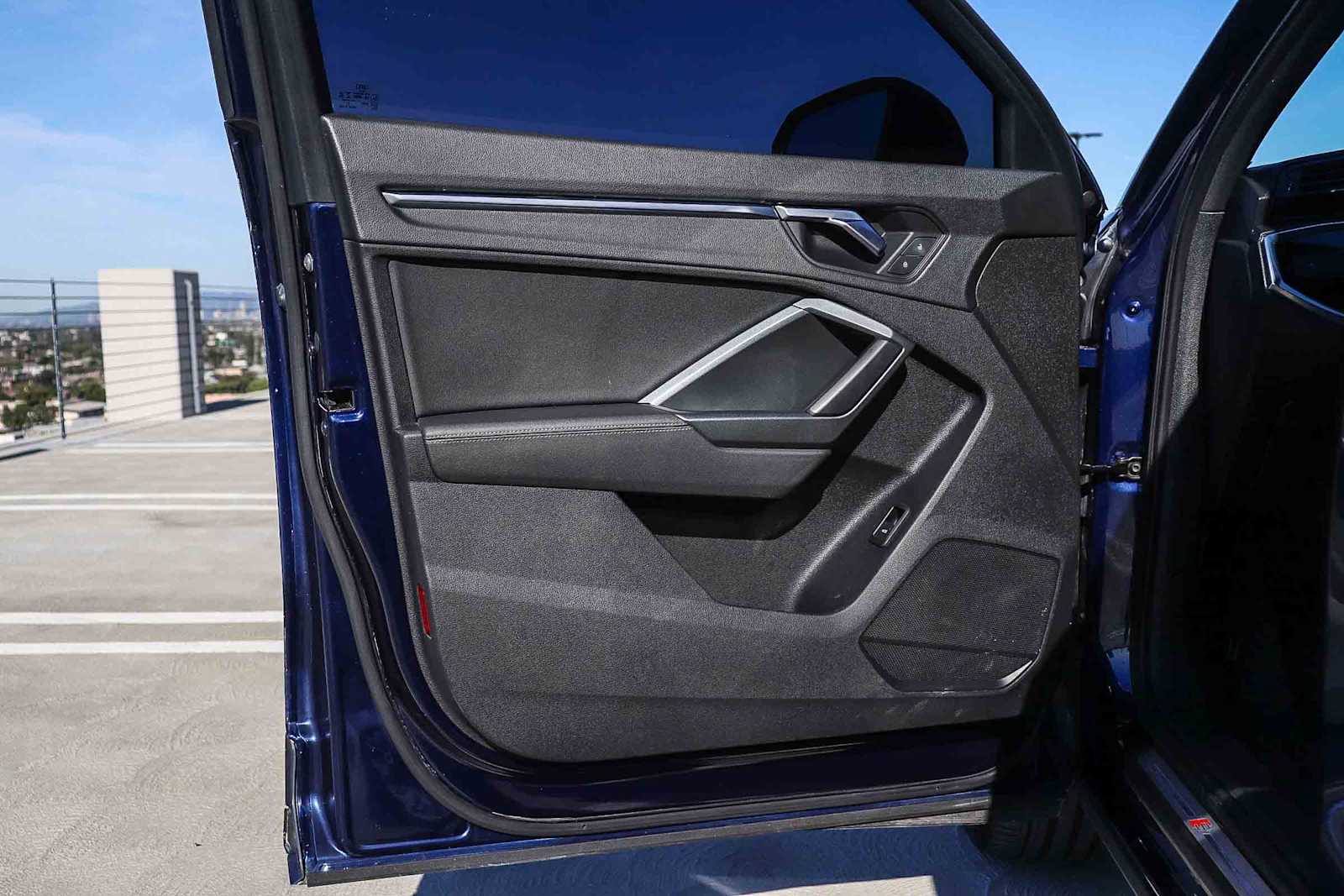 Thumbnail: 2021 Audi Q3 - 29