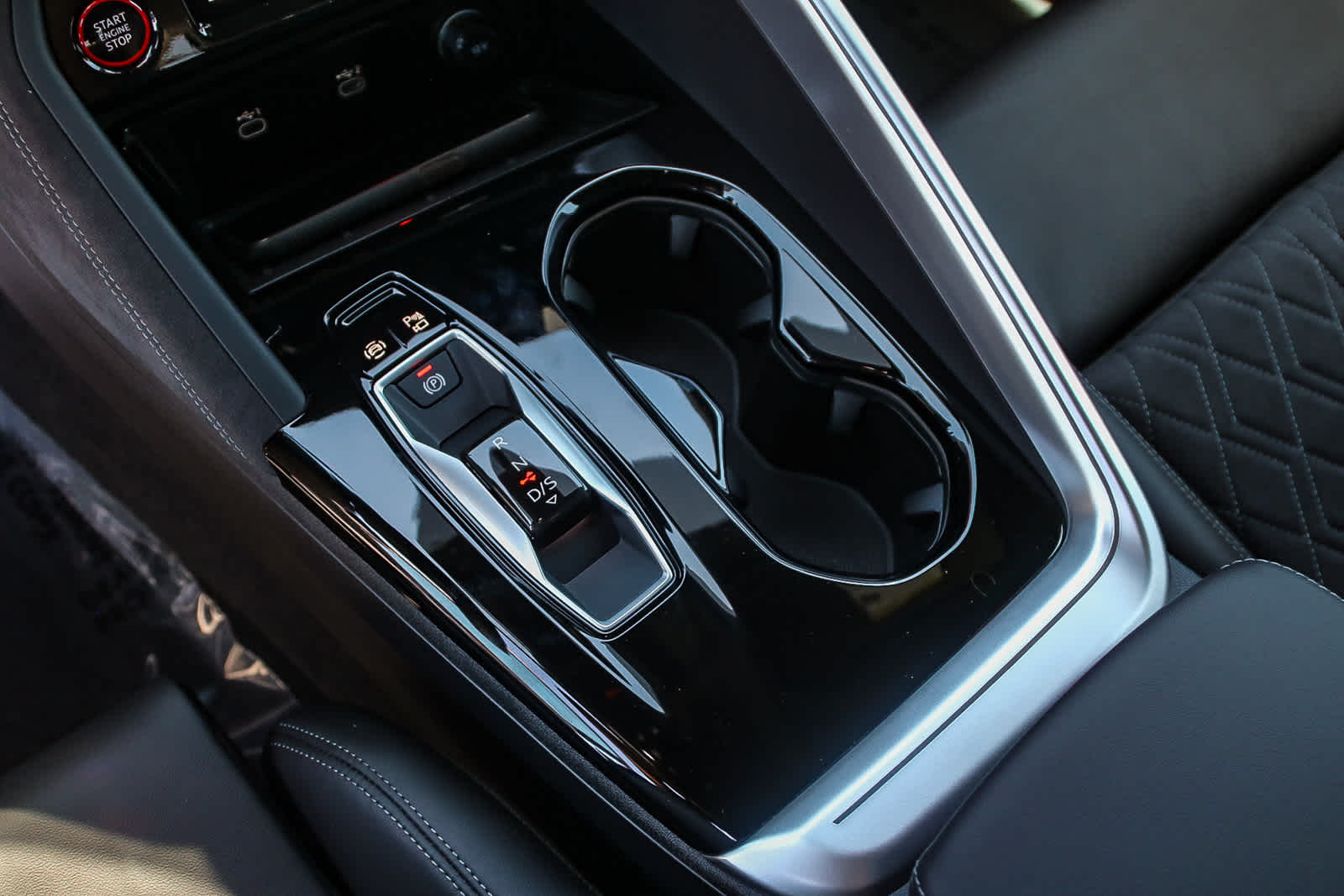 Thumbnail: 2025 Audi SQ5 - 19