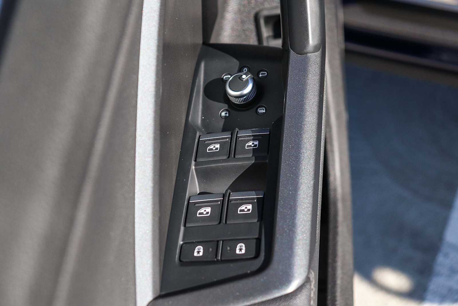 Thumbnail: 2021 Audi Q3 - 27