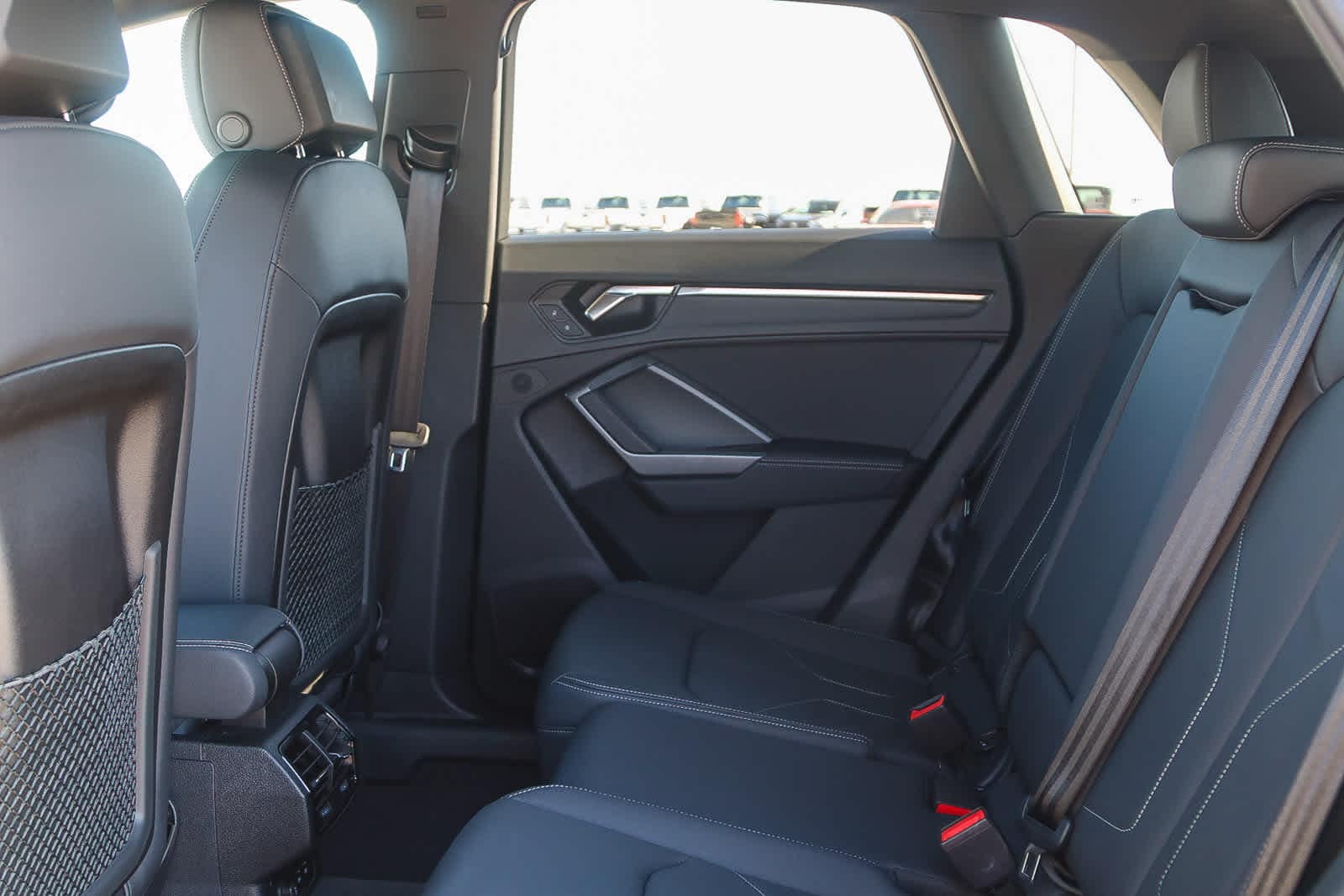 Thumbnail: 2025 Audi Q3 - 18