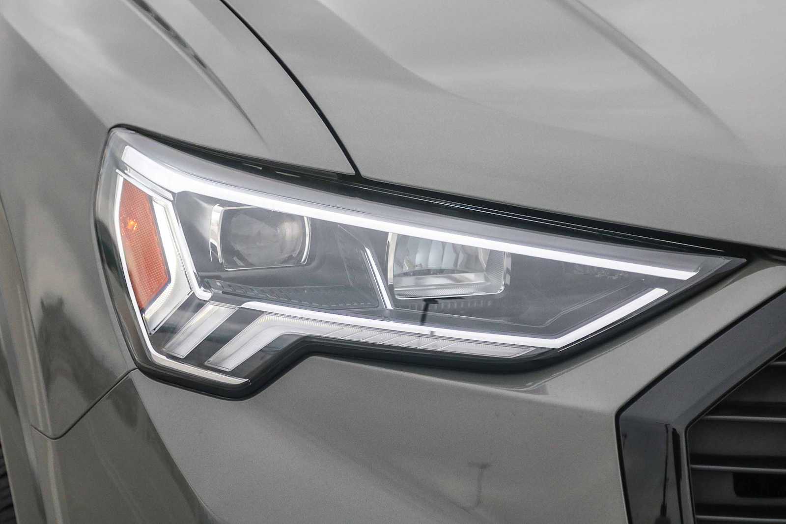 Thumbnail: 2025 Audi Q3 - 4