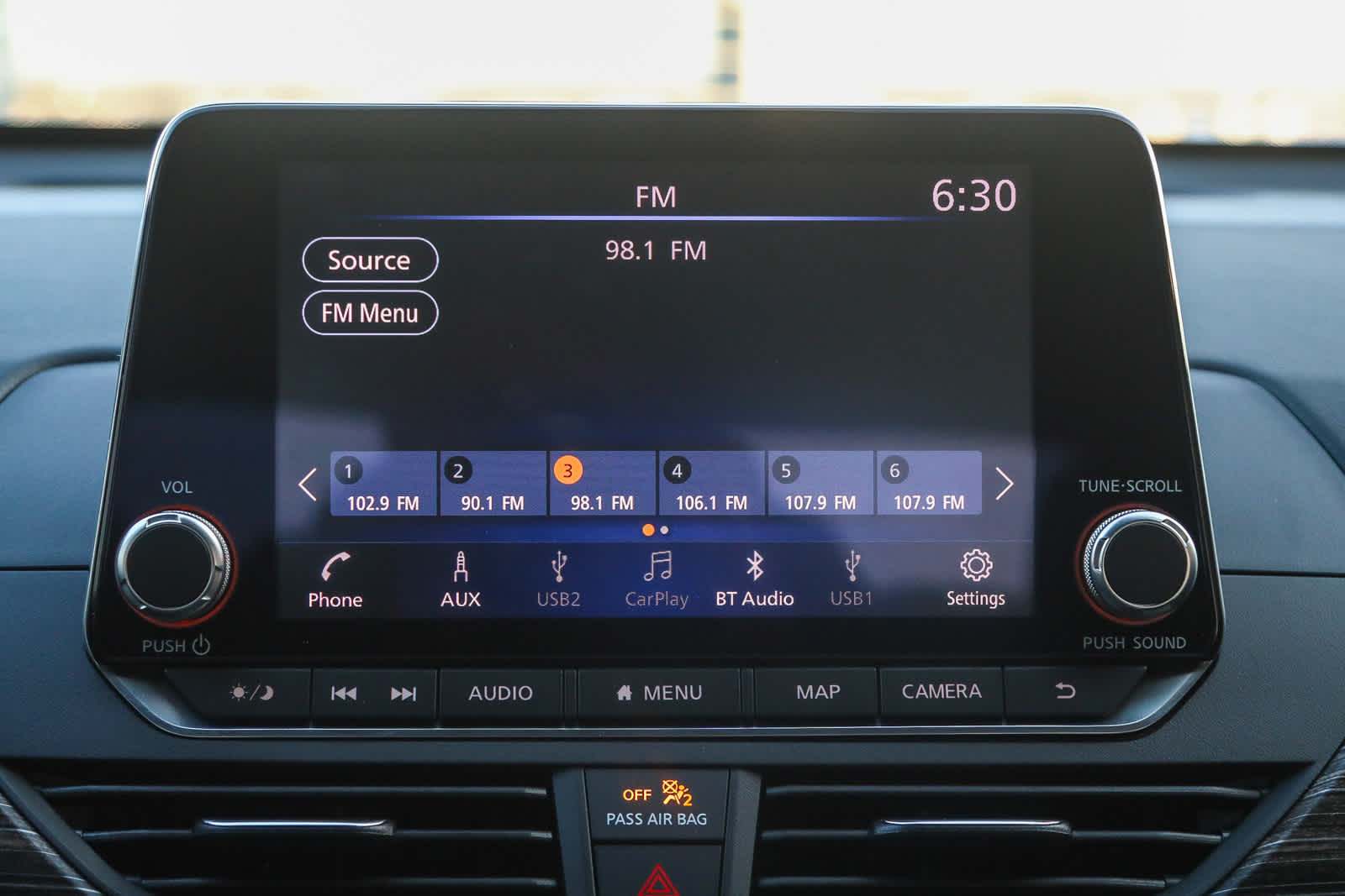 Thumbnail: 2022 Nissan Altima - 17