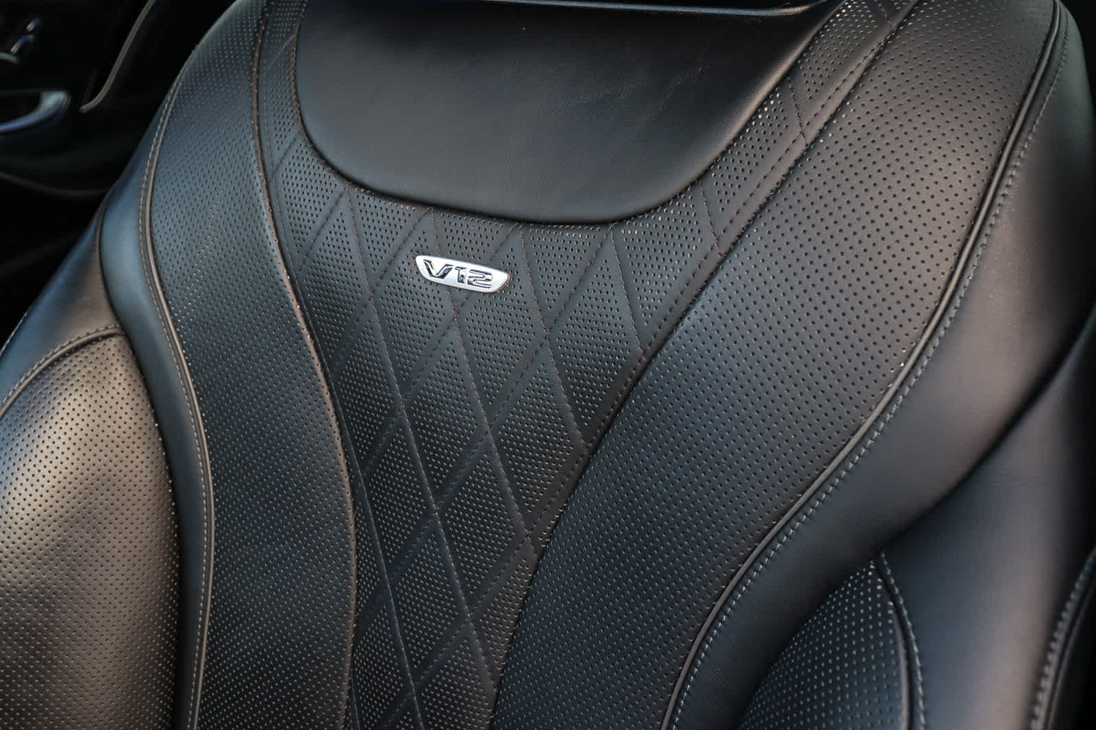 Thumbnail: 2016 Mercedes-Benz S-Class - 48