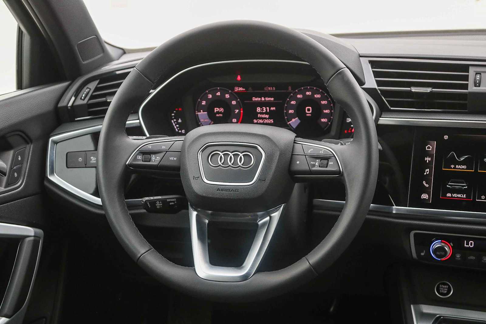 Thumbnail: 2025 Audi Q3 - 21