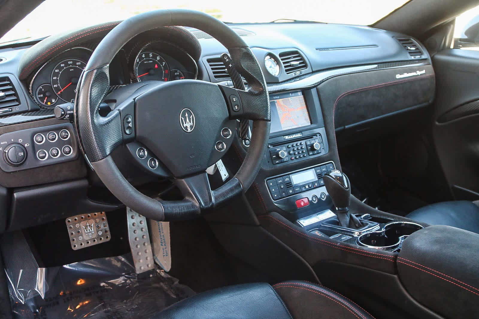 Thumbnail: 2017 Maserati GranTurismo - 14