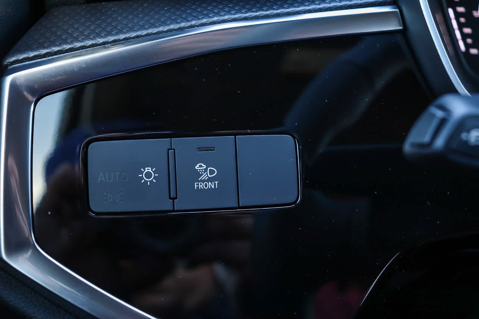 Thumbnail: 2025 Audi Q3 - 31