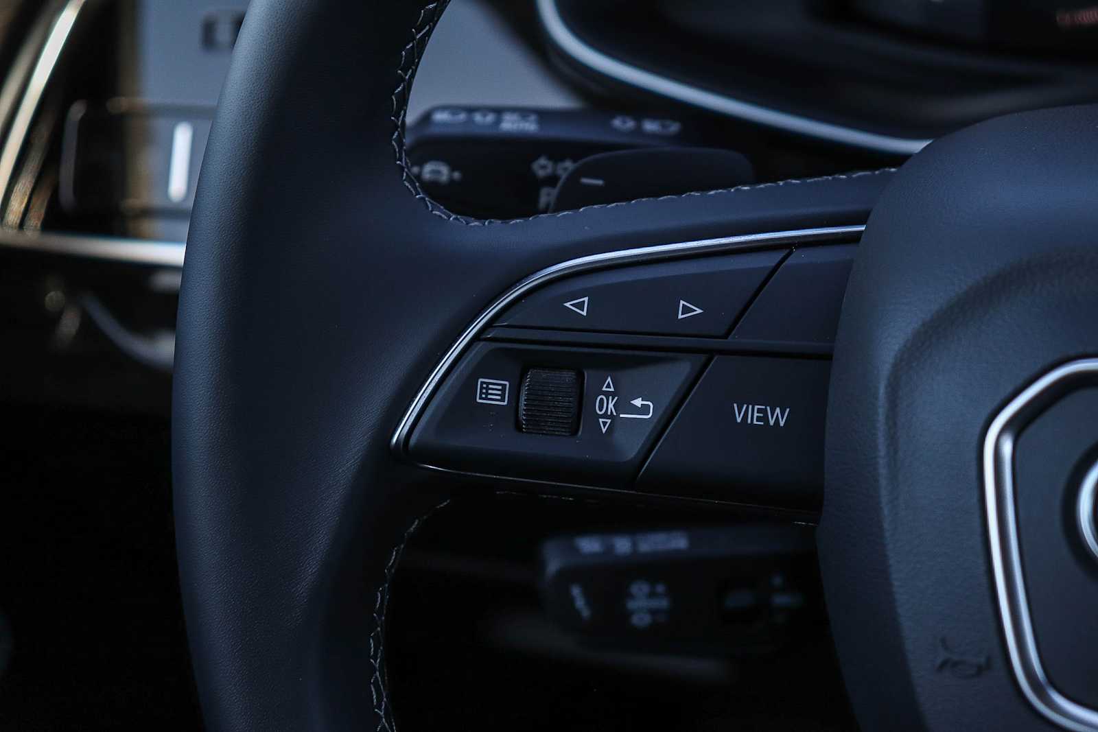 Thumbnail: 2026 Audi Q8 - 19