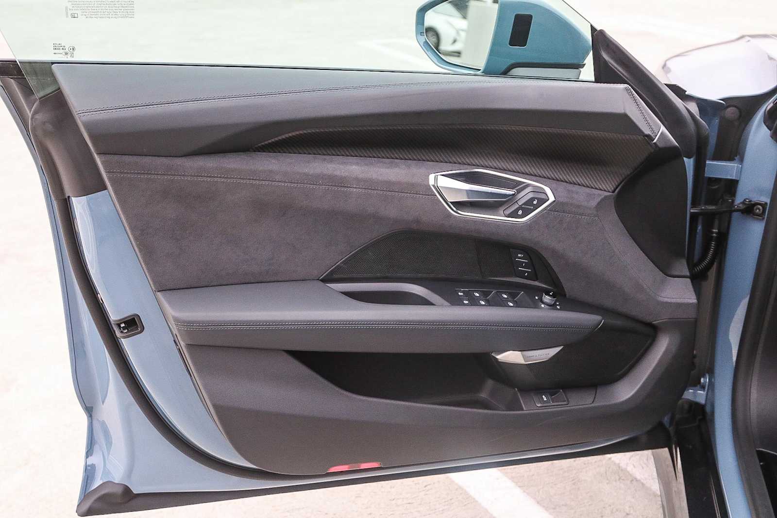 Thumbnail: 2024 Audi e-tron GT - 23