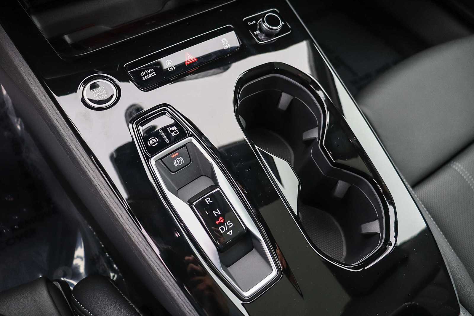 Thumbnail: 2025 Audi A5 - 24