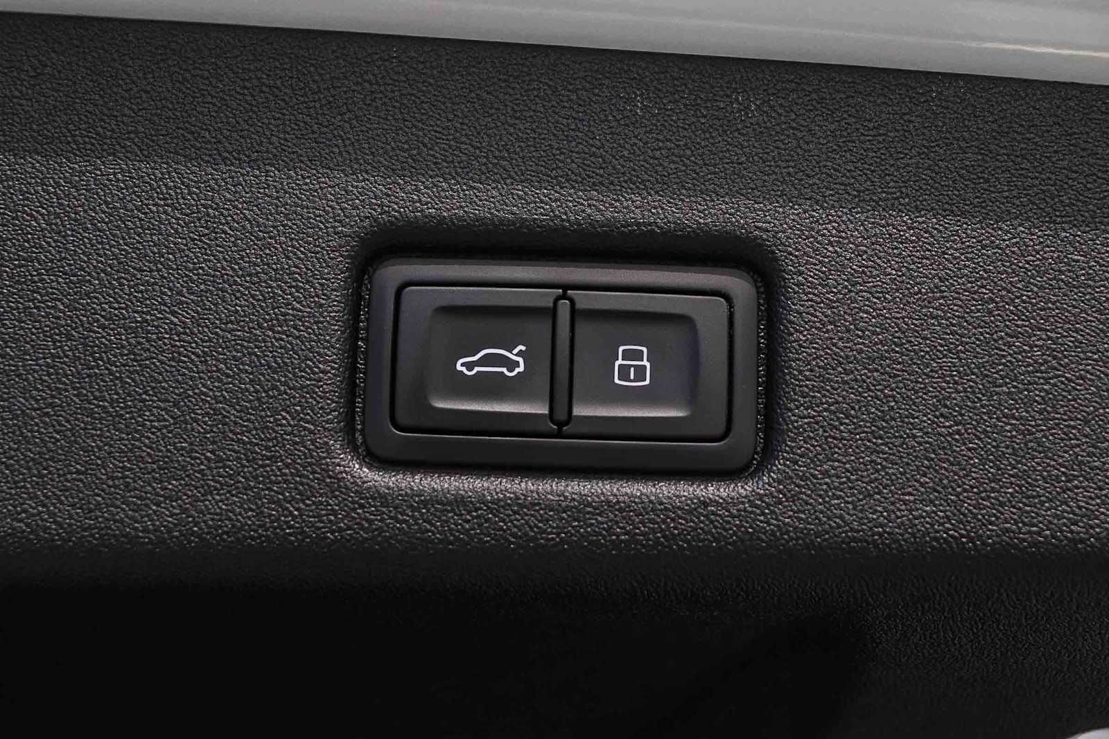 Thumbnail: 2025 Audi Q5 - 37