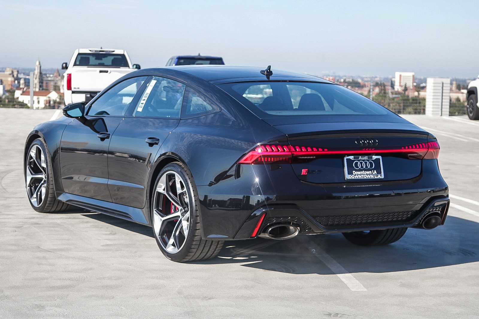 Thumbnail: 2025 Audi RS 7 - 8