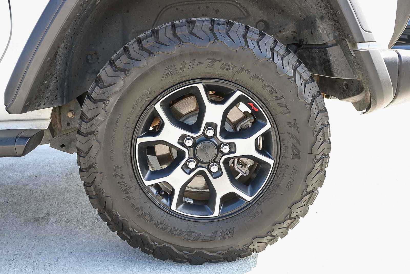 Thumbnail: 2018 Jeep Wrangler - 15