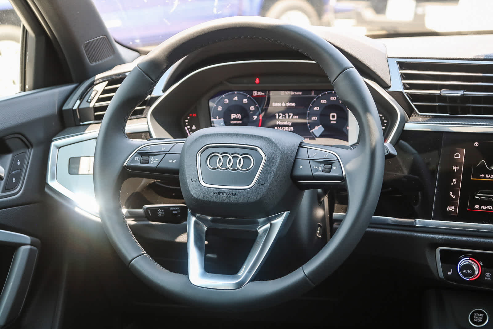 Thumbnail: 2025 Audi Q3 - 15