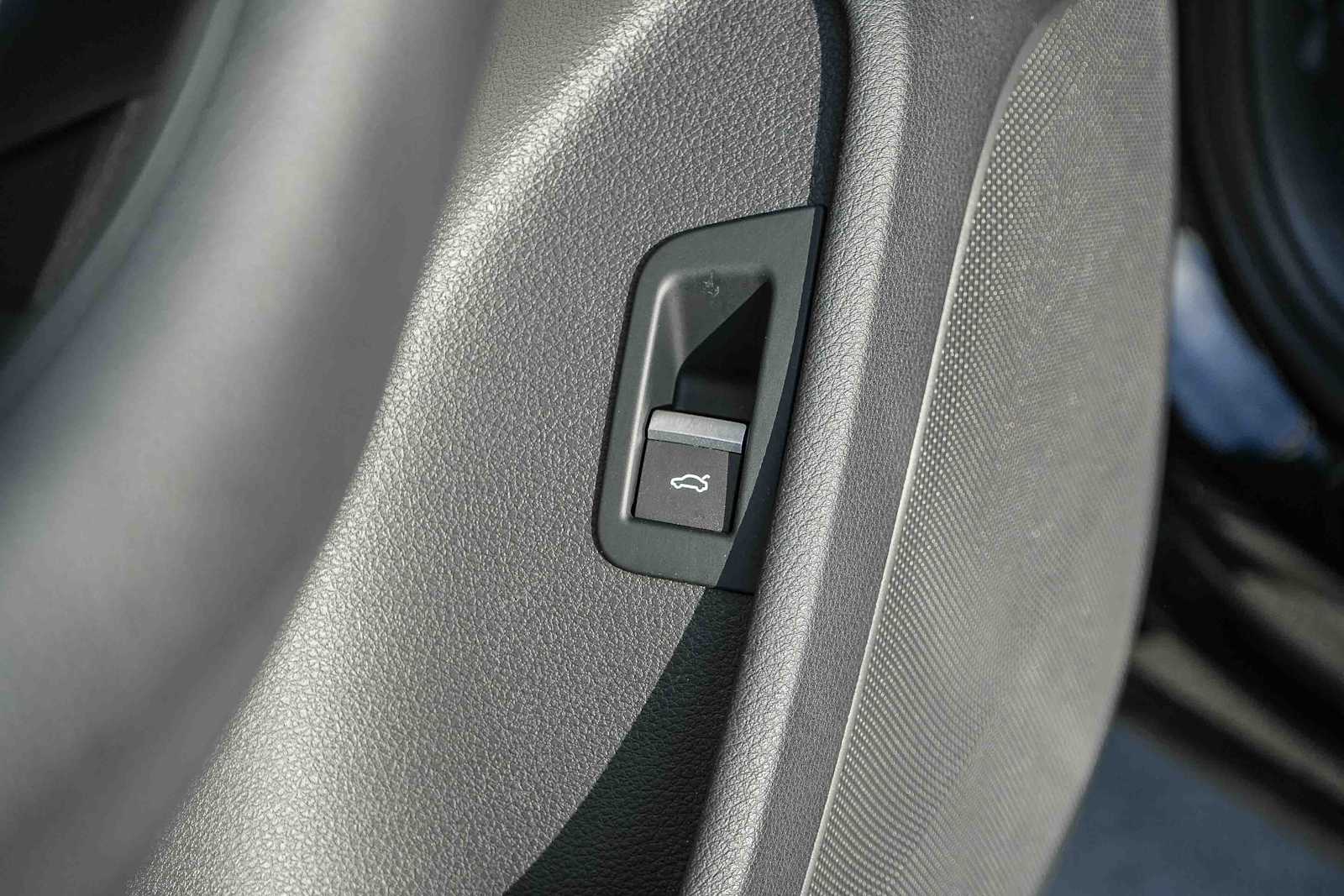 Thumbnail: 2022 Audi Q7 - 30