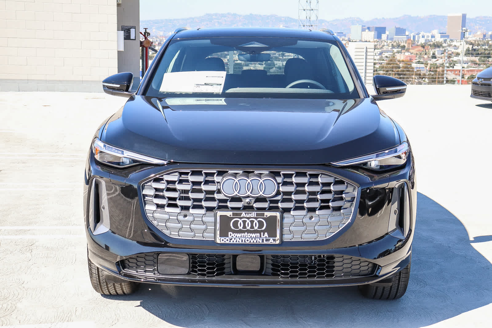 Thumbnail: 2025 Audi Q5 - 2