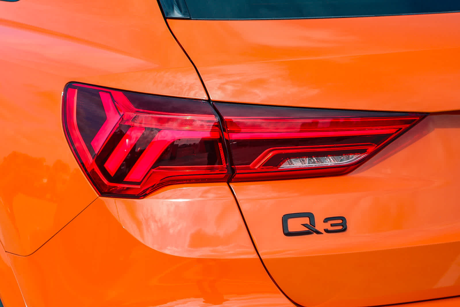 Thumbnail: 2025 Audi Q3 - 9