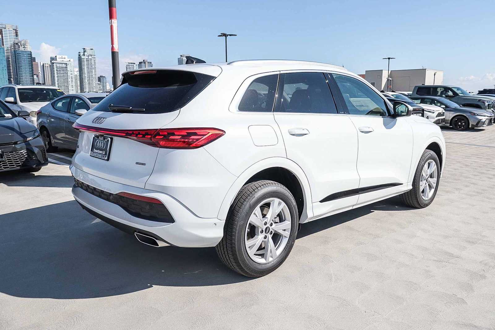 Thumbnail: 2025 Audi Q5 - 7