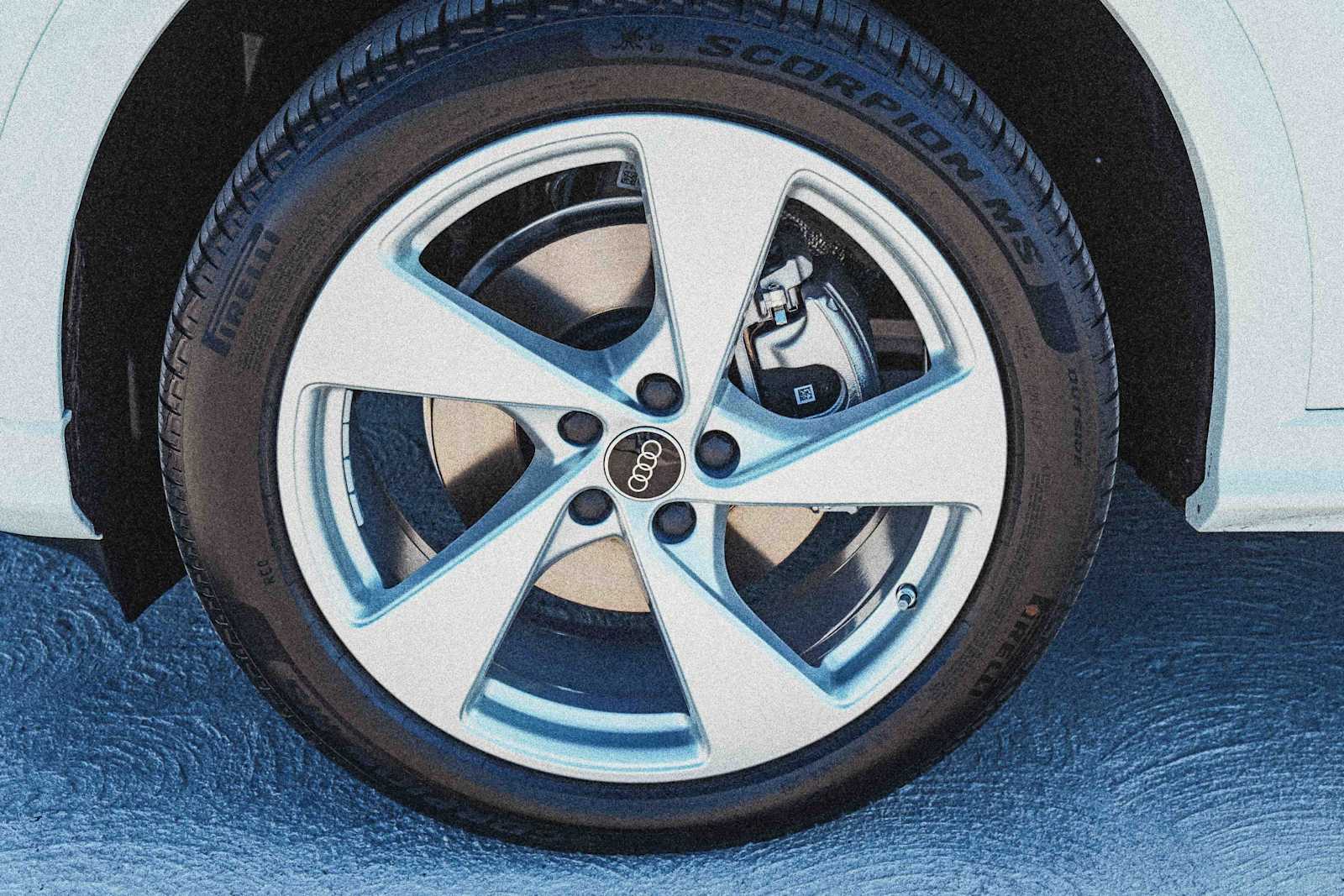 Thumbnail: 2025 Audi Q5 - 12