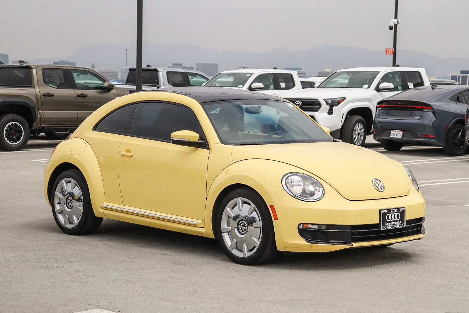 Thumbnail: 2012 Volkswagen Beetle - 3