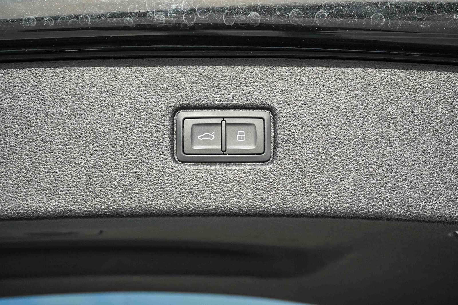 Thumbnail: 2022 Audi Q7 - 40