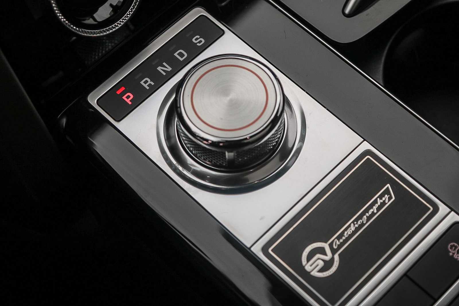 Thumbnail: 2021 Land Rover Range Rover - 23