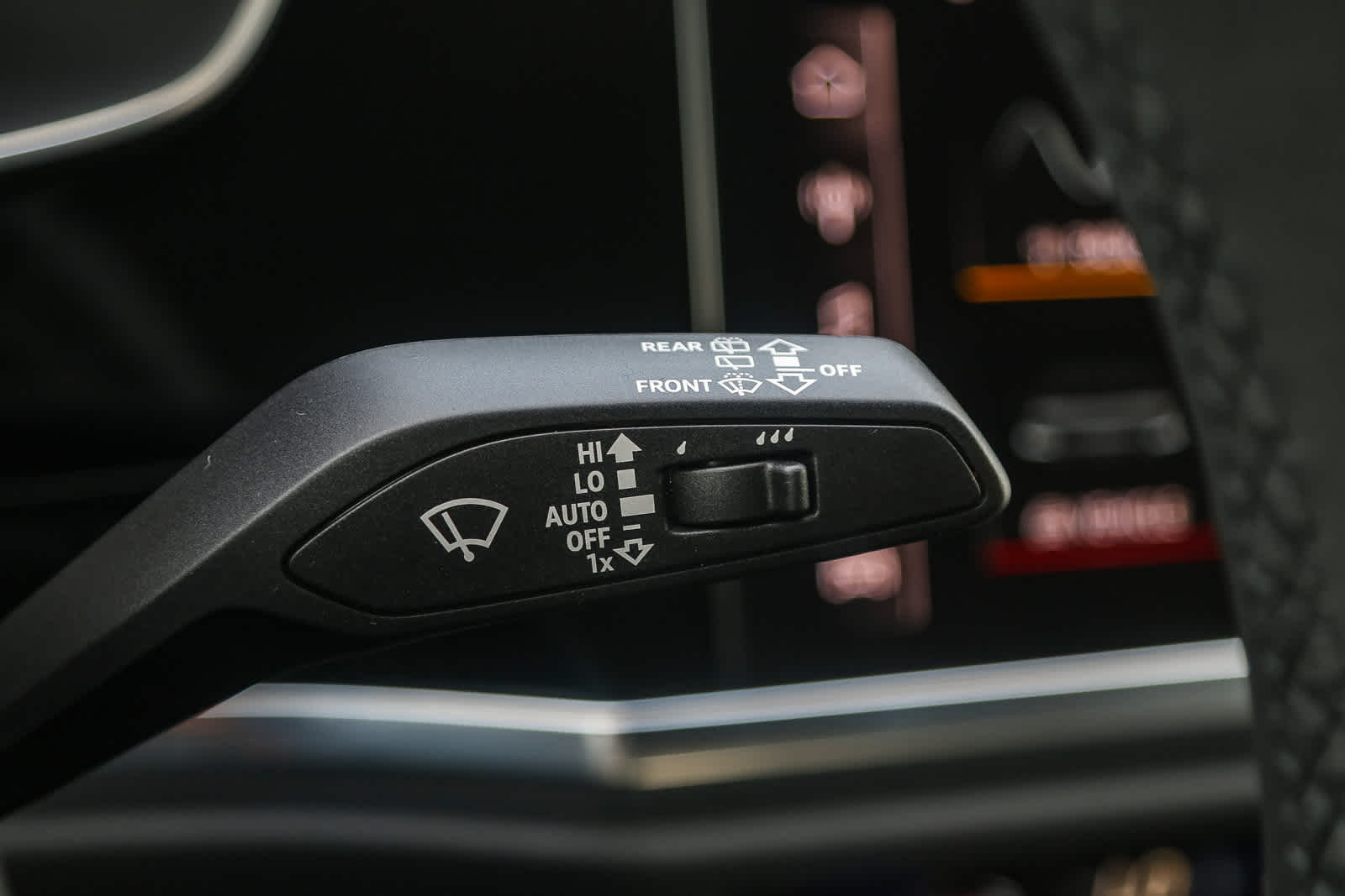 Thumbnail: 2025 Audi Q3 - 37