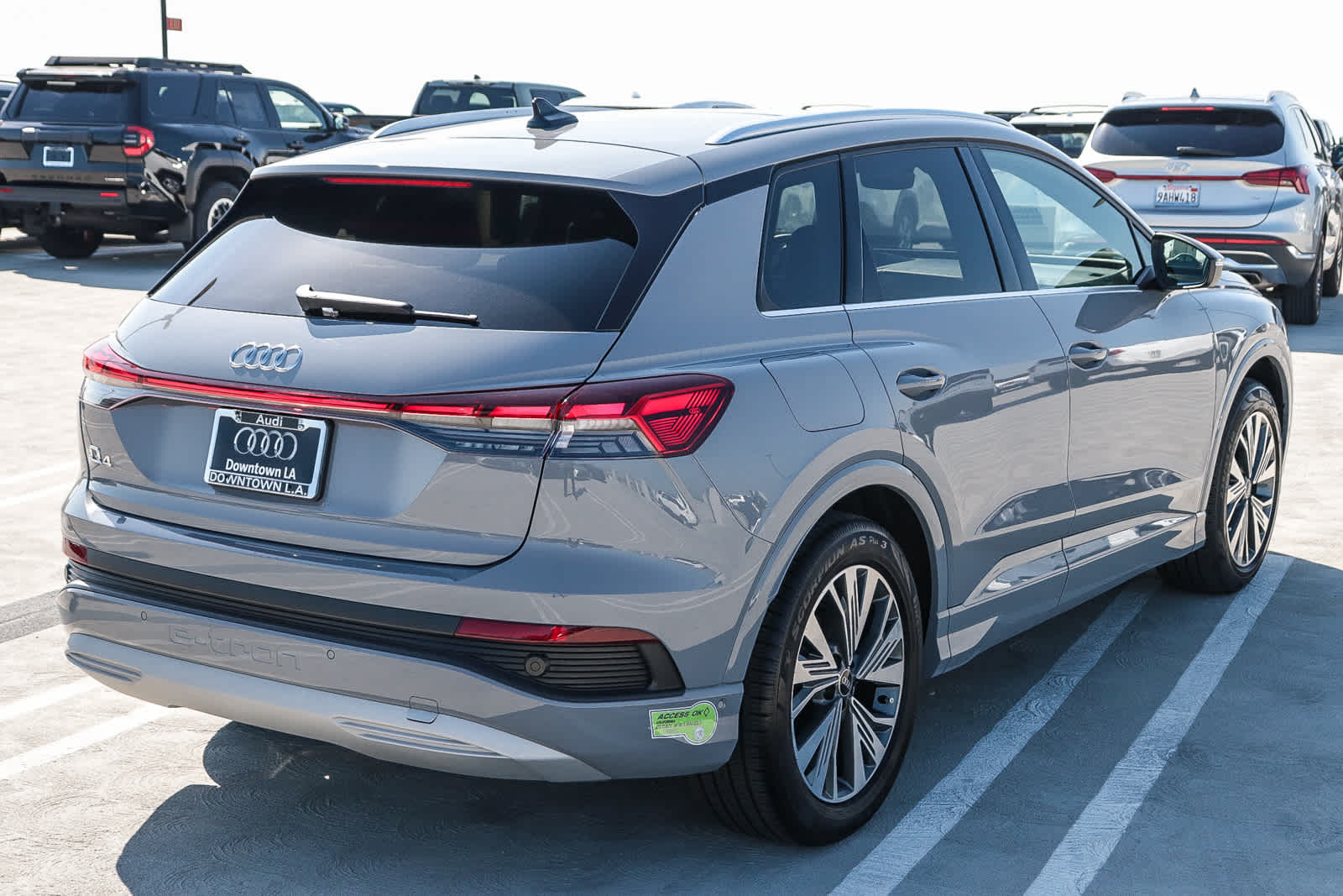 Thumbnail: 2023 Audi Q4 e-tron - 7