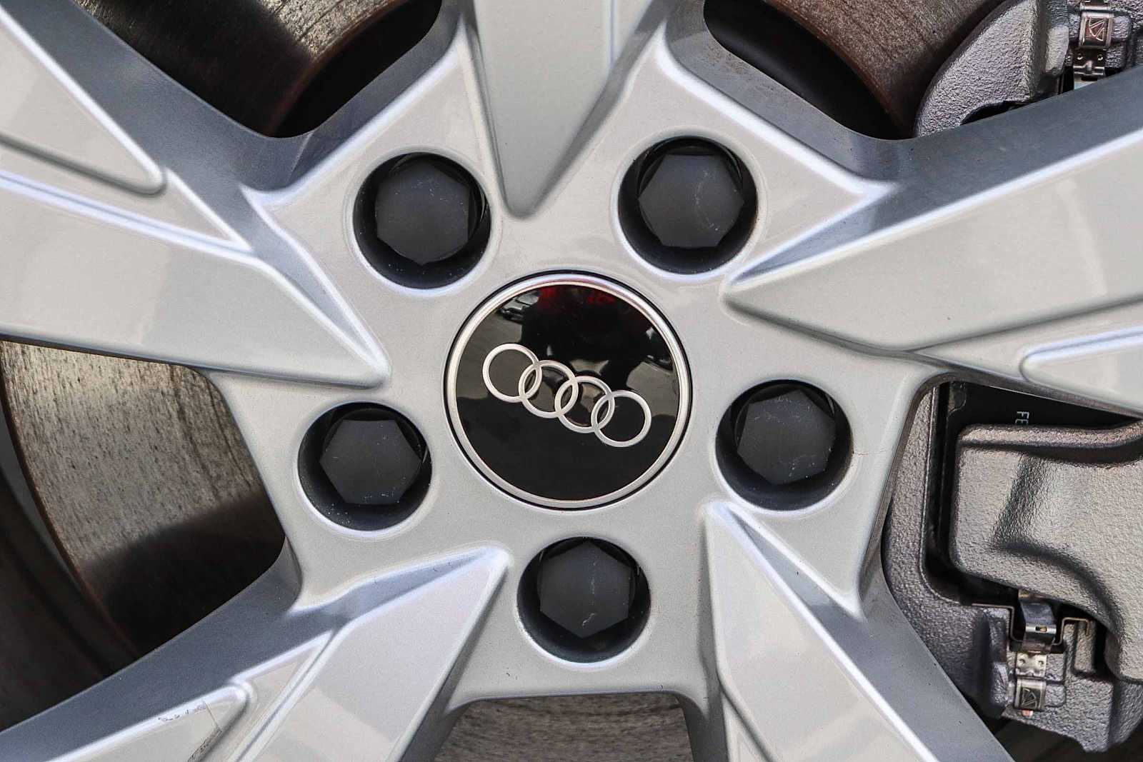 Thumbnail: 2025 Audi Q5 - 15