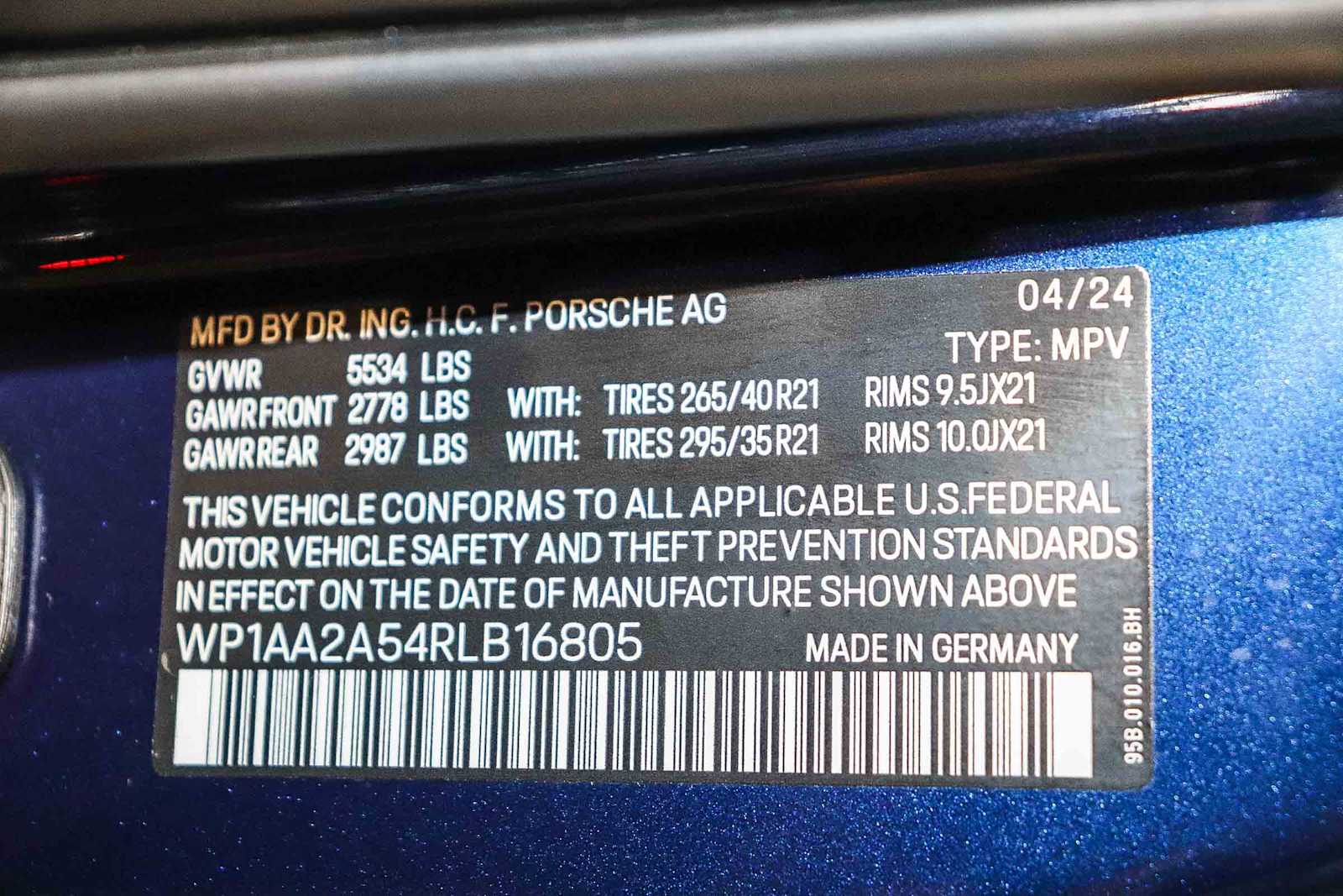 Thumbnail: 2024 Porsche Macan - 43