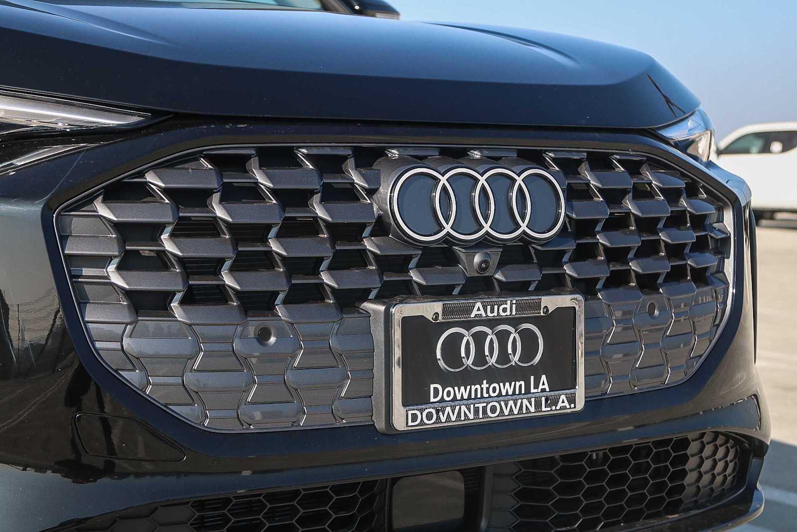 Thumbnail: 2025 Audi Q5 - 5