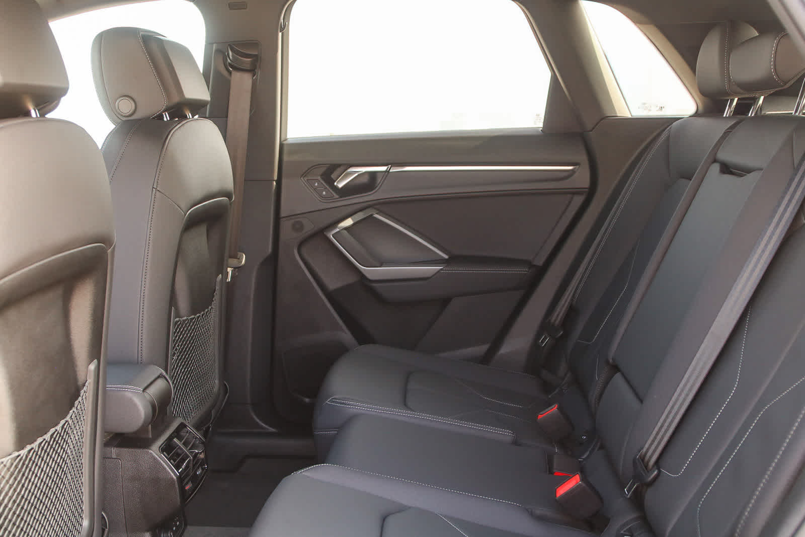 Thumbnail: 2025 Audi Q3 - 26