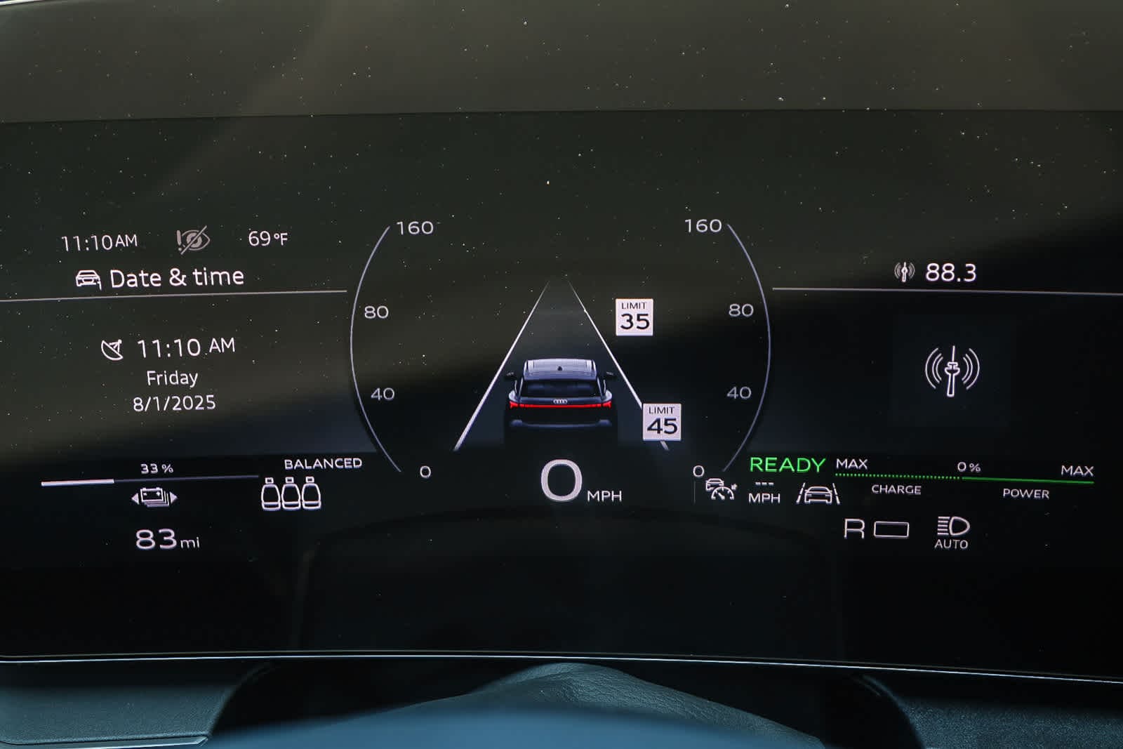 Thumbnail: 2025 Audi Q6 e-tron - 23