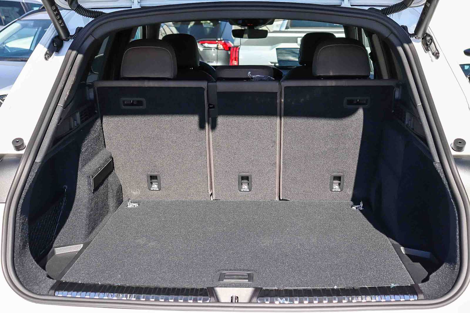 Thumbnail: 2025 Audi Q5 - 36