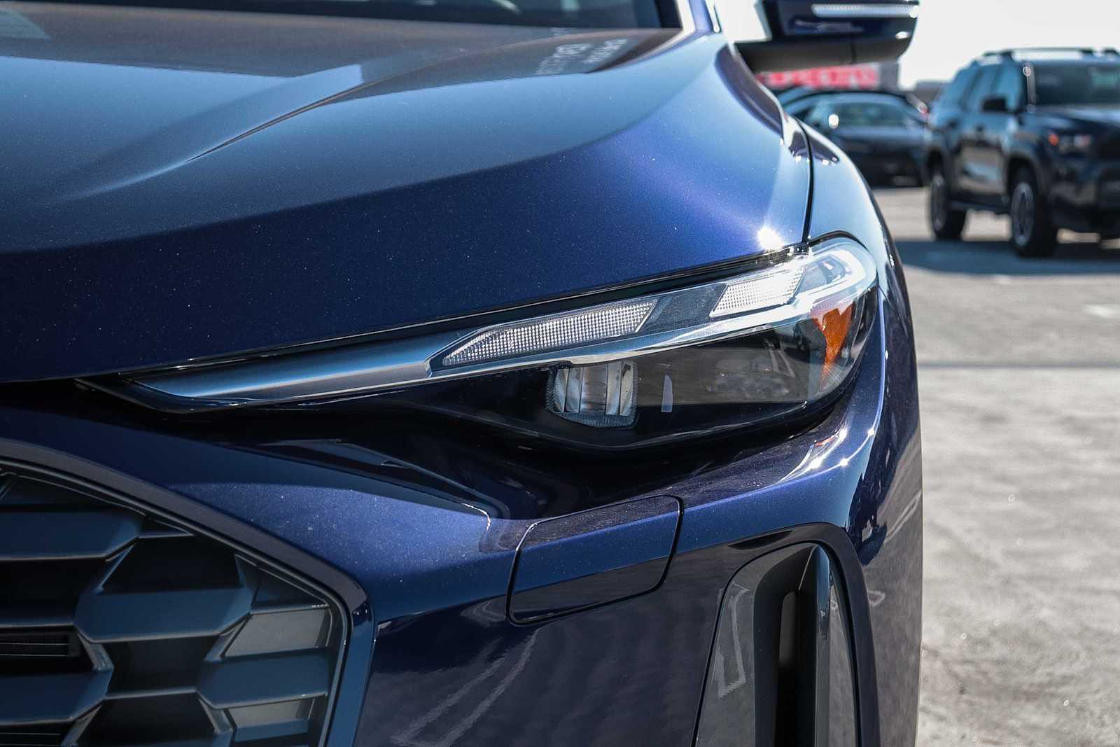 Thumbnail: 2025 Audi Q5 - 4