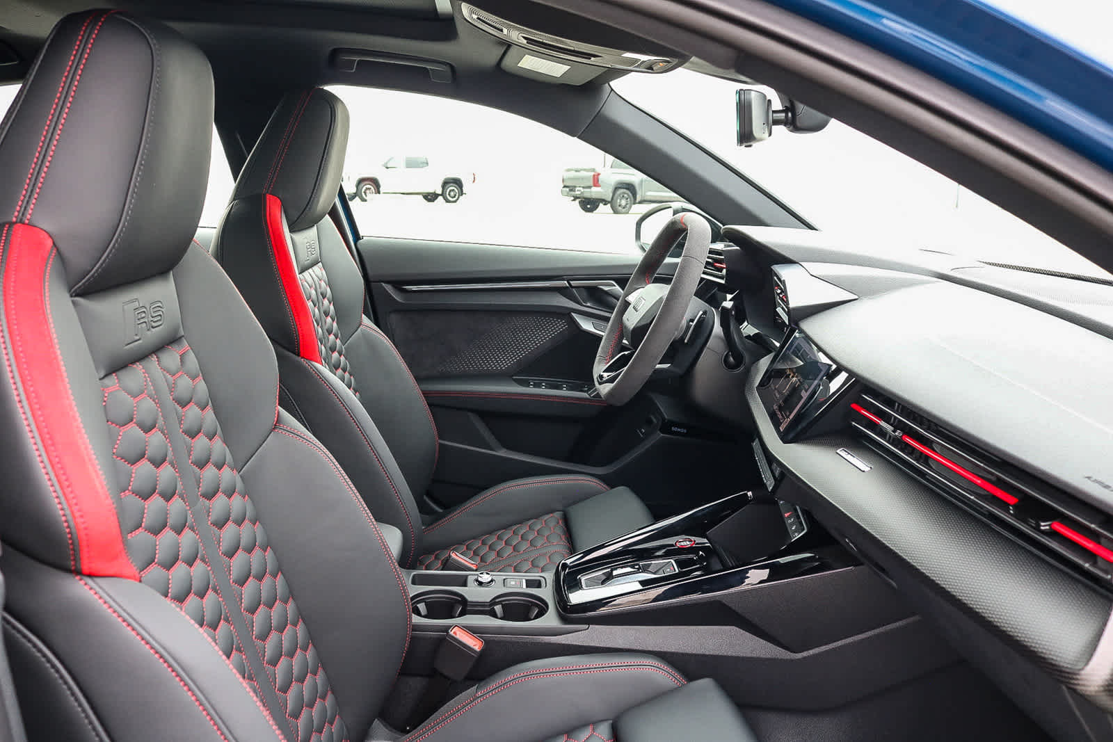 Thumbnail: 2025 Audi RS 3 - 23
