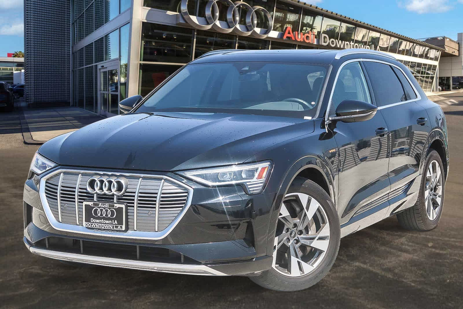 2022 Audi e-tron Premium -
                  Los Angeles, CA