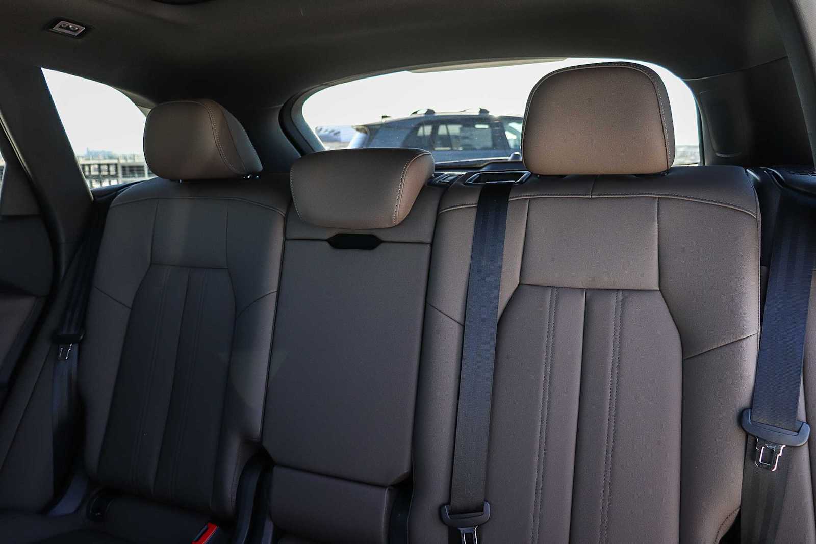 Thumbnail: 2025 Audi Q5 - 23