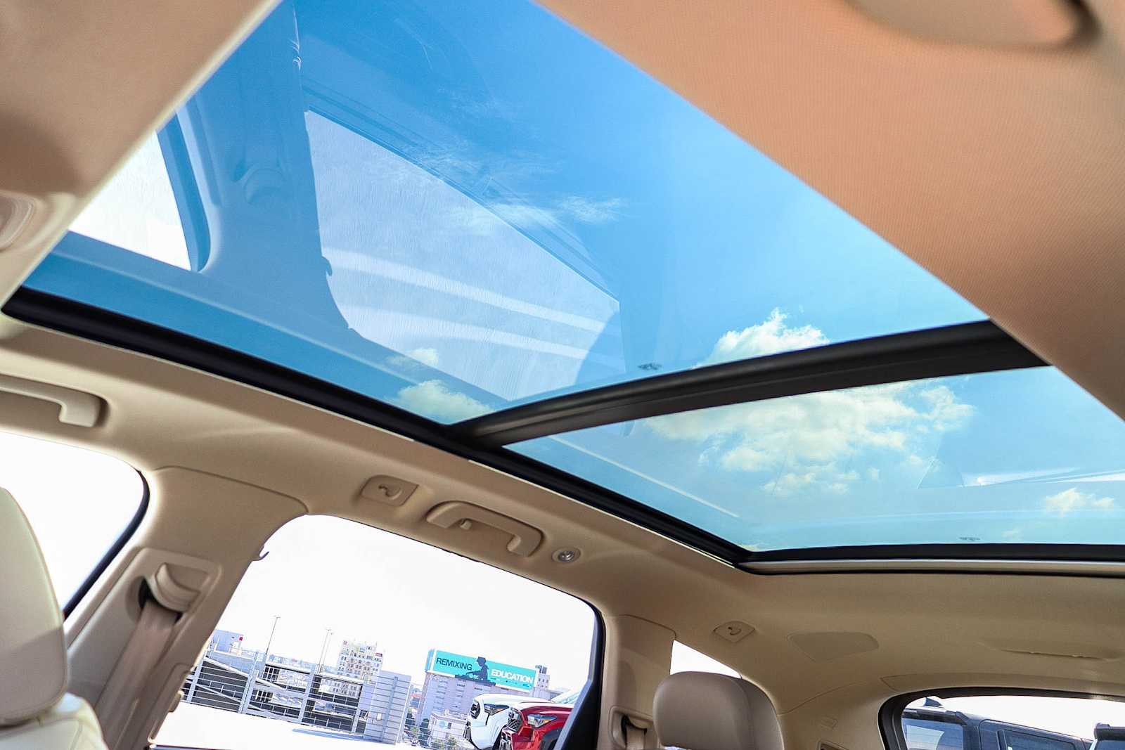 Thumbnail: 2017 Audi Q7 - 38