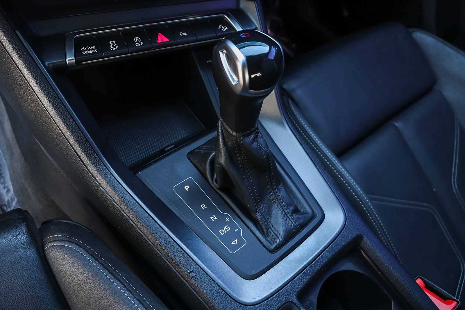 Thumbnail: 2021 Audi Q3 - 25