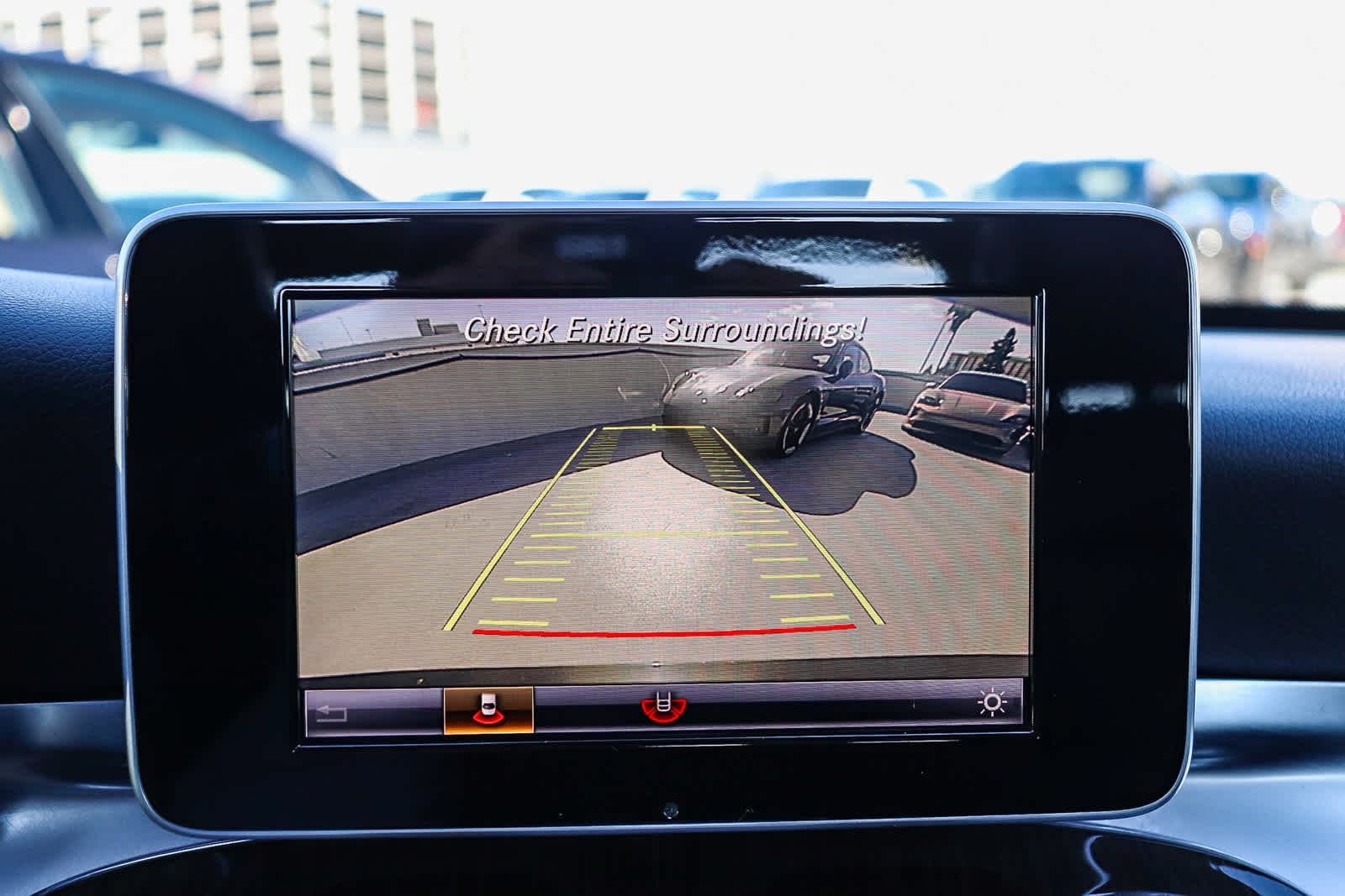 Thumbnail: 2018 Mercedes-Benz C-Class - 30