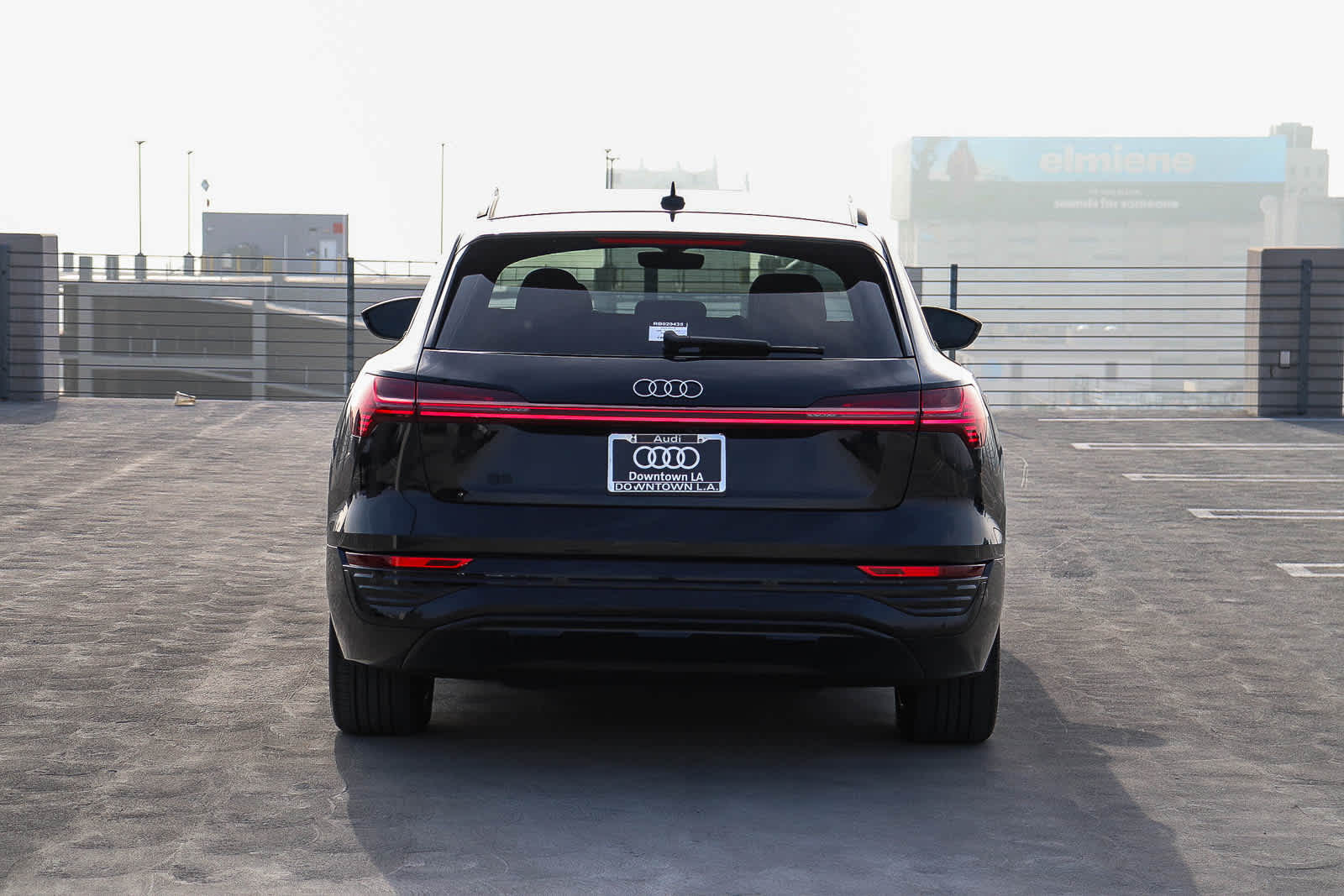 Thumbnail: 2024 Audi Q8 e-tron - 5