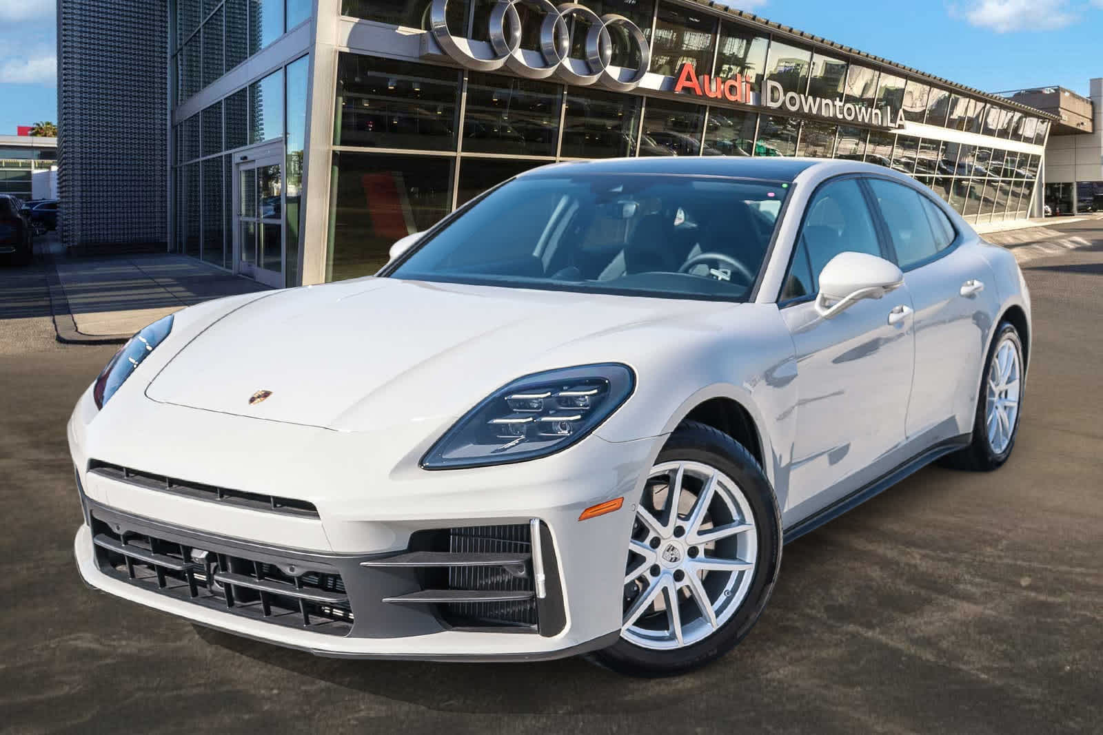 2025 Porsche Panamera 4 -
                  Los Angeles, CA