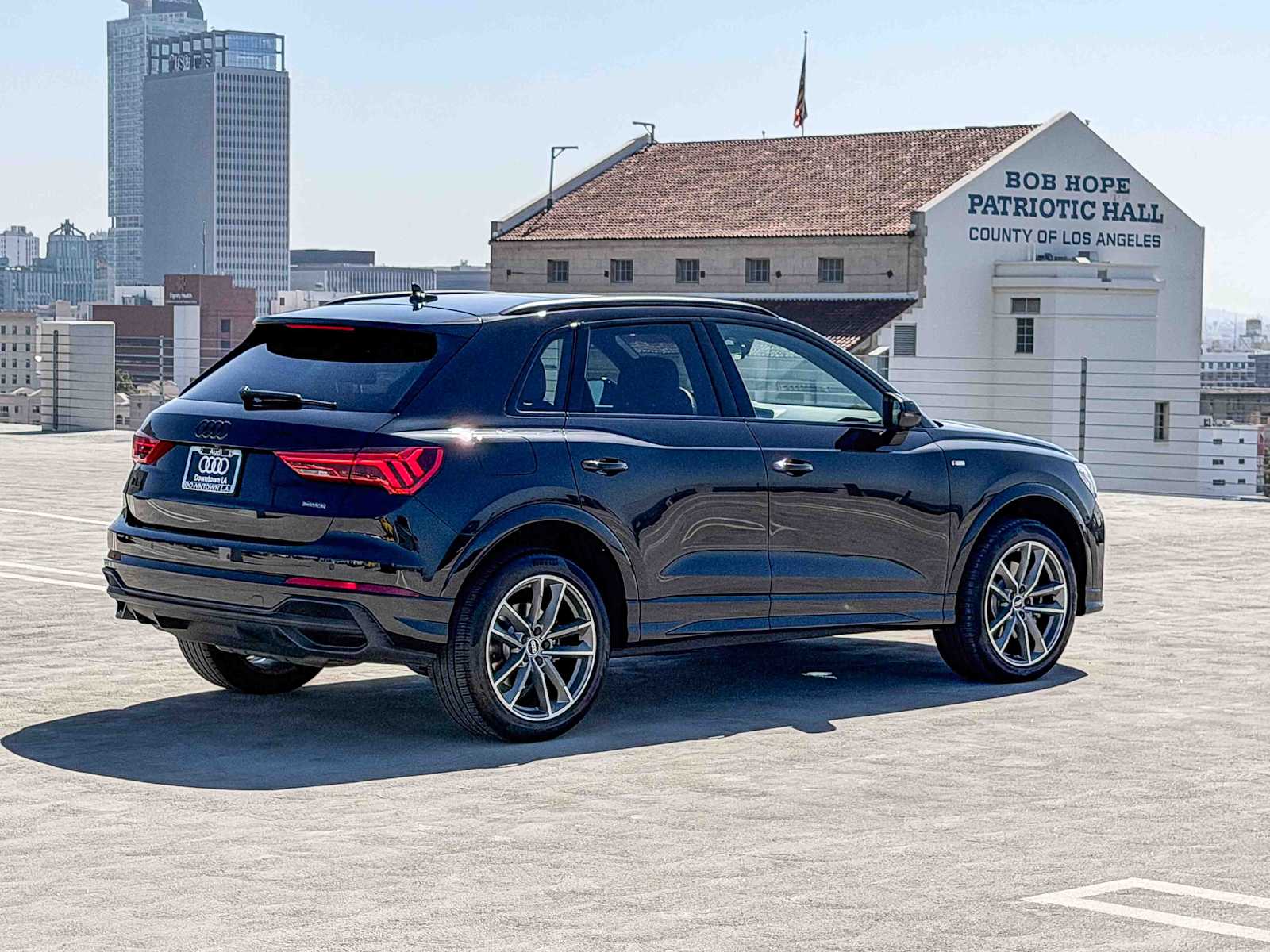 Thumbnail: 2025 Audi Q3 - 4