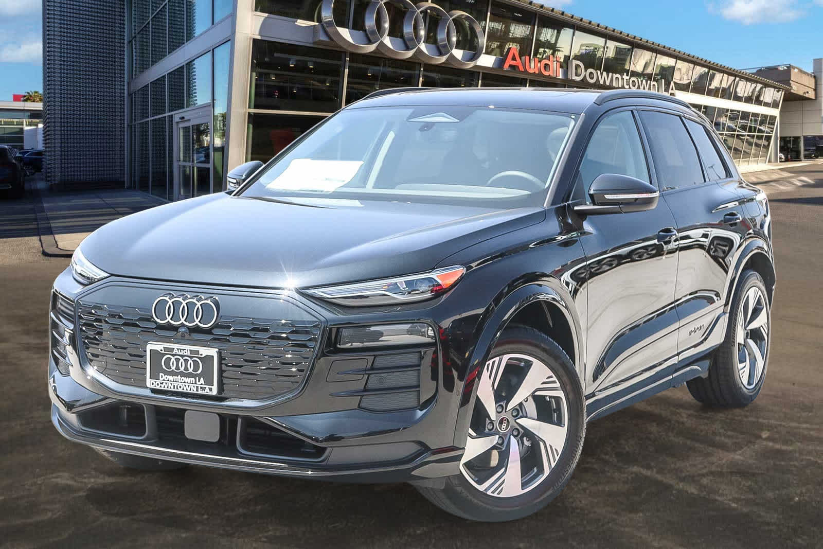 2025 Audi Q6 e-tron Premium -
                  Los Angeles, CA