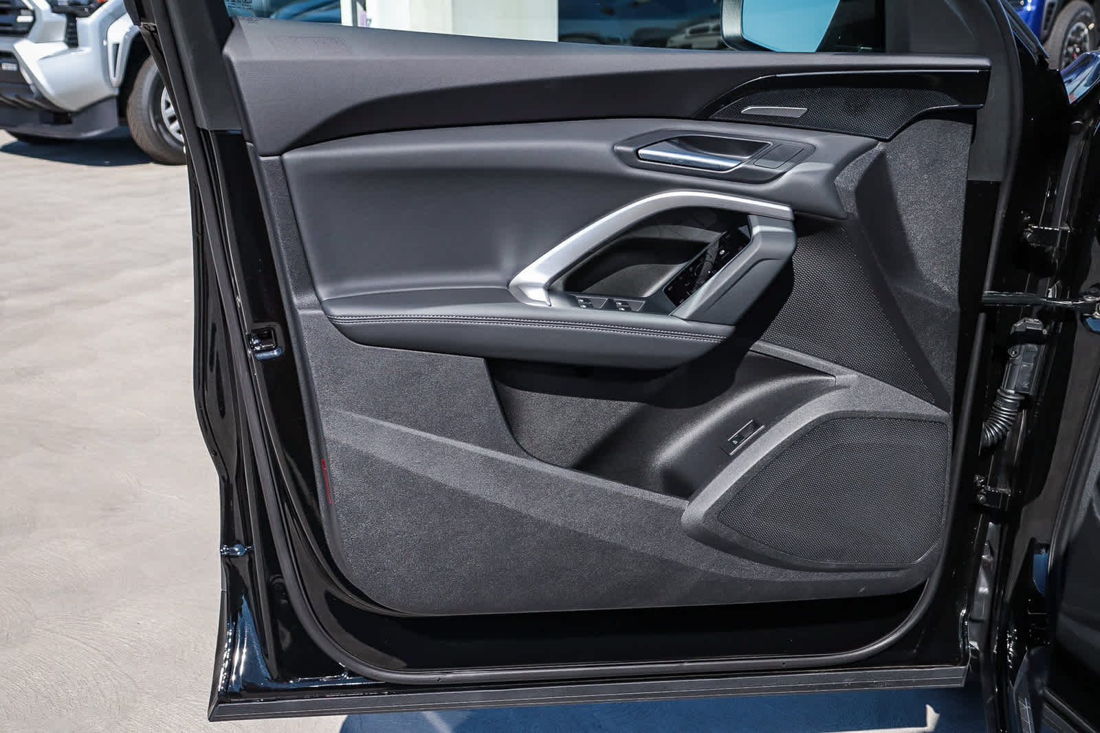 Thumbnail: 2025 Audi Q5 - 29