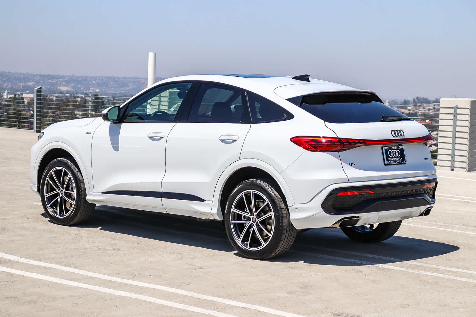 Thumbnail: 2026 Audi Q5 - 6