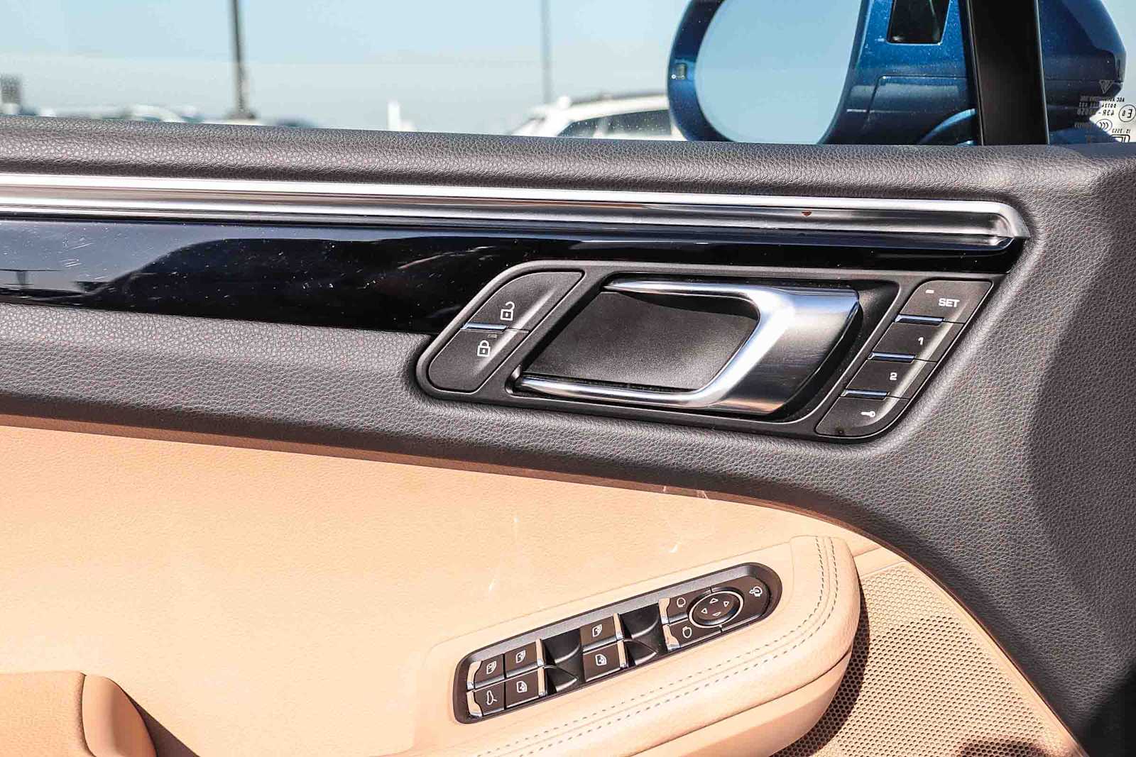 Thumbnail: 2024 Porsche Macan - 27