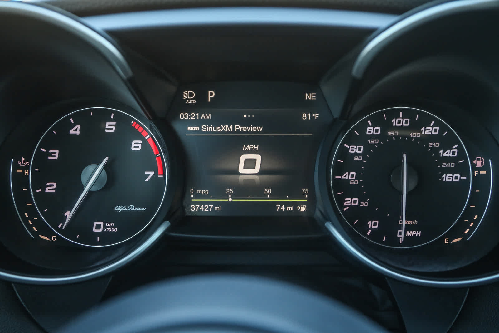 Thumbnail: 2019 Alfa Romeo Giulia - 33