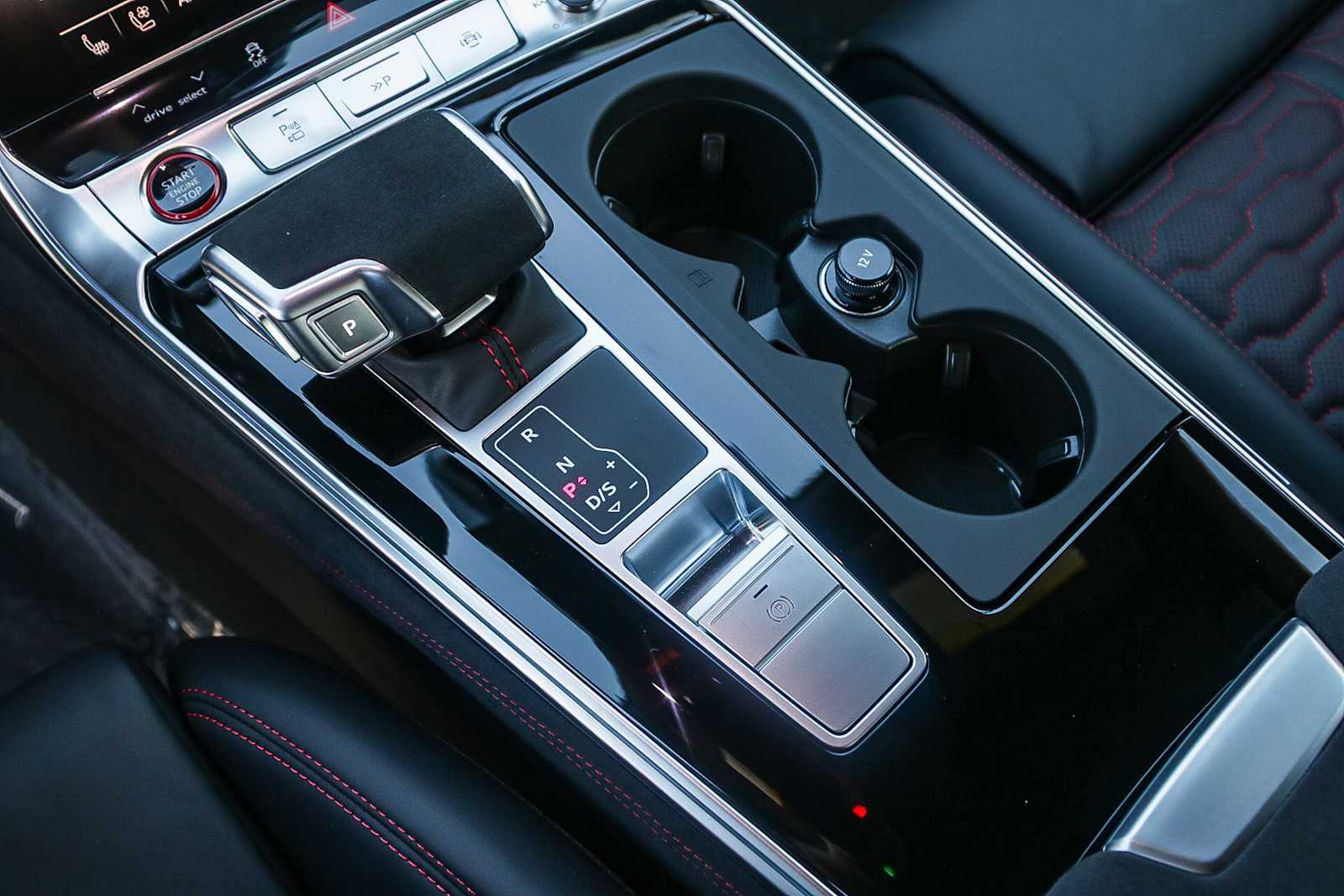 Thumbnail: 2025 Audi RS 7 - 20